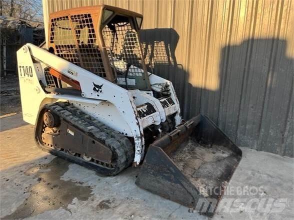 Bobcat T140 Ładowarki burtowe