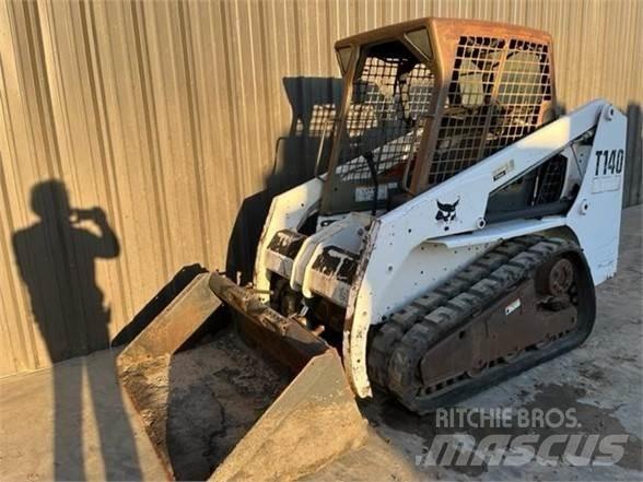 Bobcat T140 Ładowarki burtowe