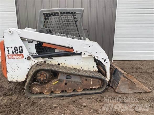 Bobcat T180 Ładowarki burtowe