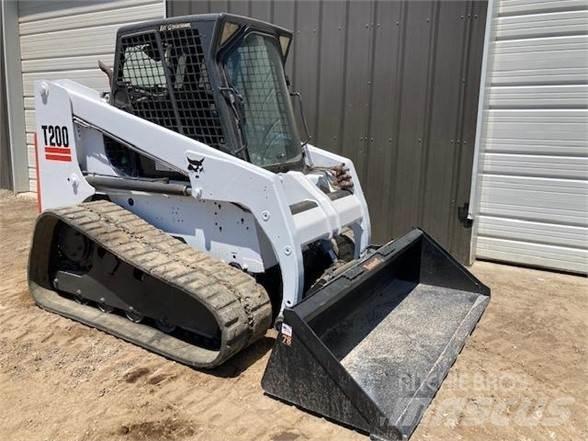 Bobcat T200 Ładowarki burtowe
