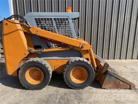 CASE 70XT Ładowarki burtowe