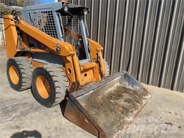 CASE 70XT Ładowarki burtowe