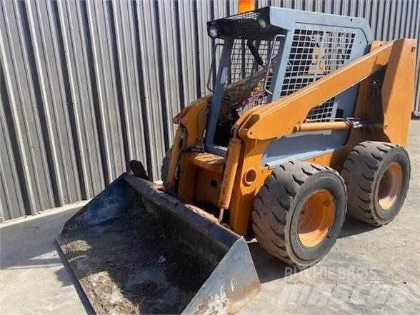 CASE 70XT Ładowarki burtowe