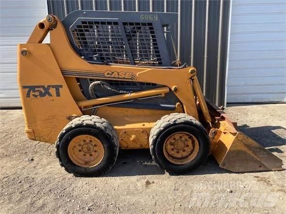 CASE 75XT Ładowarki burtowe