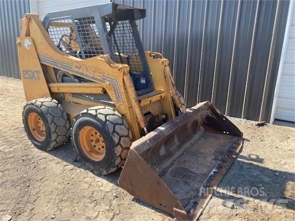 CASE 85XT Ładowarki burtowe