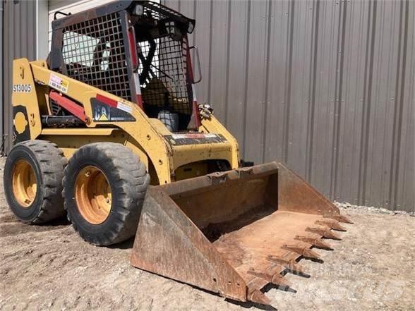 CAT 228 Ładowarki burtowe