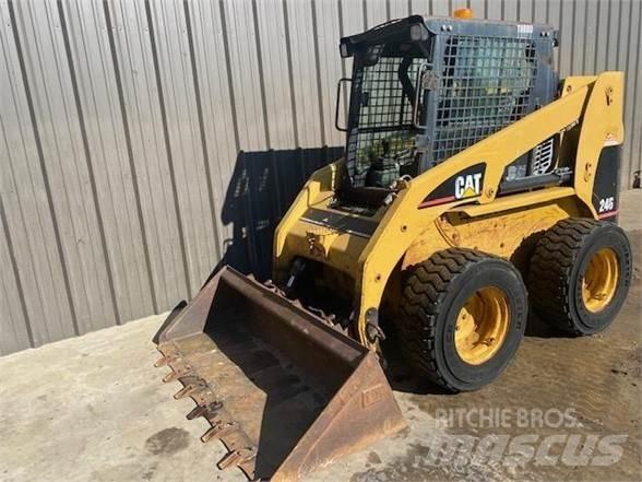 CAT 246 Ładowarki burtowe