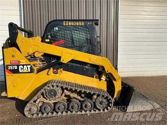 CAT 257D Ładowarki burtowe