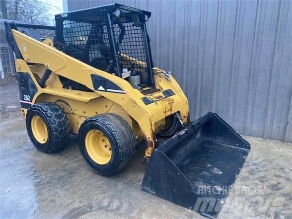 CAT 262 Ładowarki burtowe