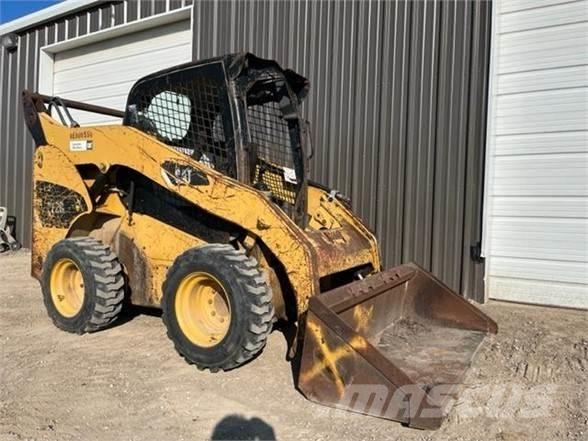 CAT 272C Ładowarki burtowe