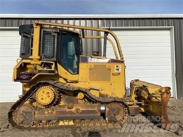 CAT D5M XL Spycharki gąsienicowe