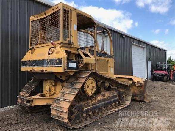 CAT D5M XL Spycharki gąsienicowe
