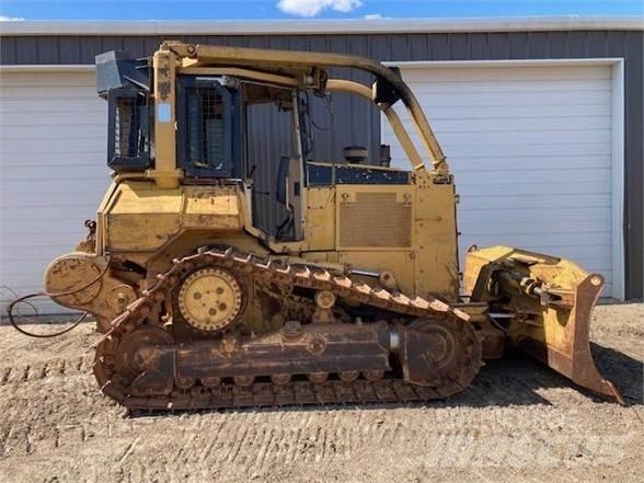CAT D5M XL Spycharki gąsienicowe