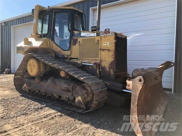 CAT D6M XL Spycharki gąsienicowe