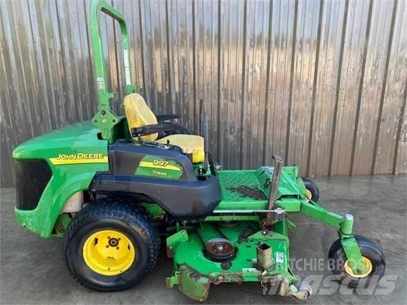 John Deere 997 Kosiarki o zerowym promieniu skrętu