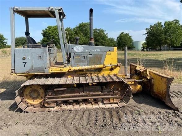Komatsu D32P-1 Spycharki gąsienicowe