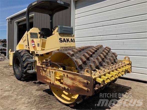 Sakai SV410 Walce jednobębnowe