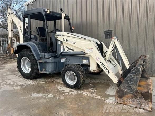 Terex TLB840R Koparko-ładowarki