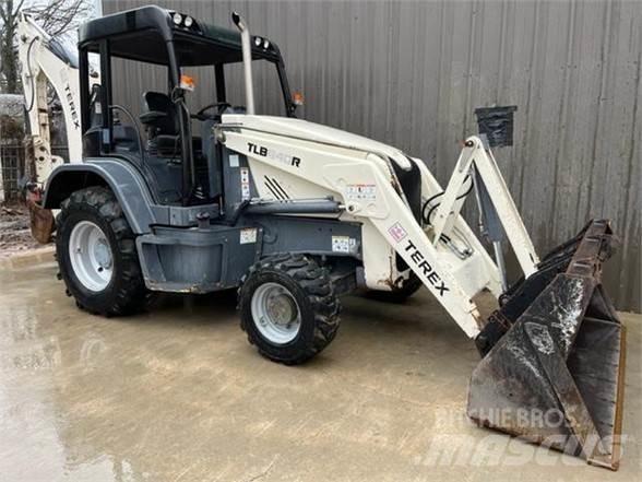 Terex TLB840R Koparko-ładowarki