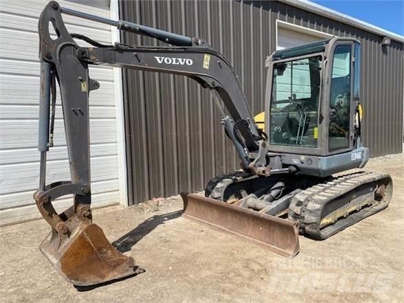 Volvo ECR48C Minikoparki
