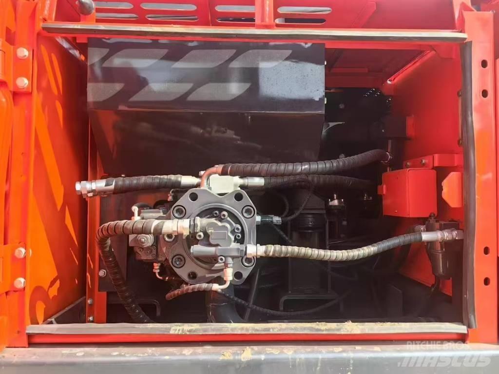 Doosan DX 225 LC Koparki gąsienicowe