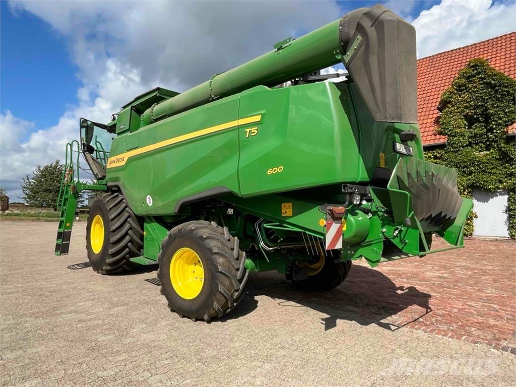 John Deere T5 600 Kombajny zbożowe