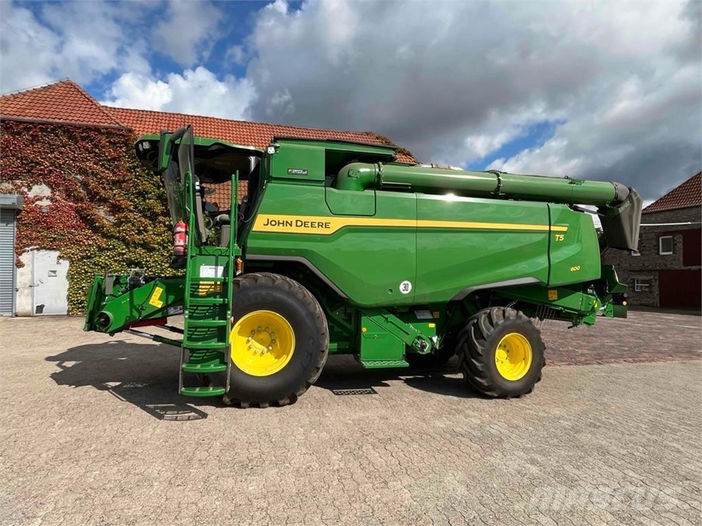John Deere T5 600 Kombajny zbożowe