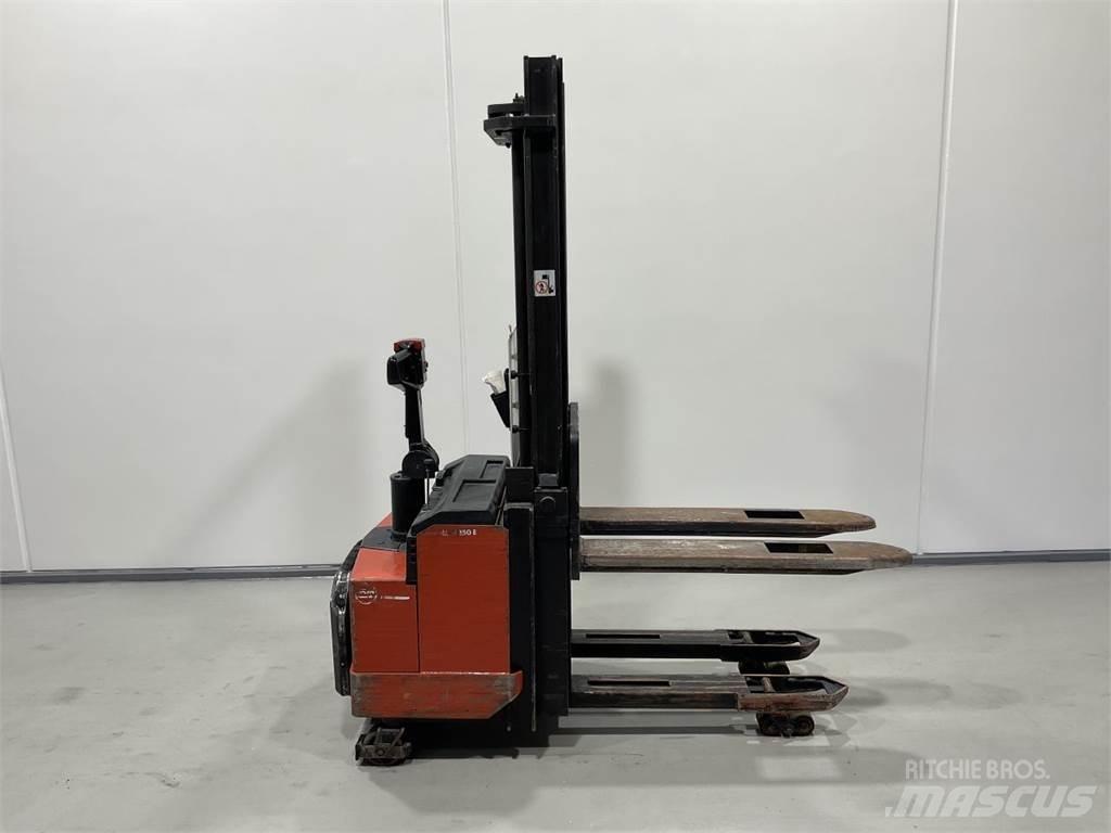 BT LSF1250/11 Samojezdne maszyny do załadunku