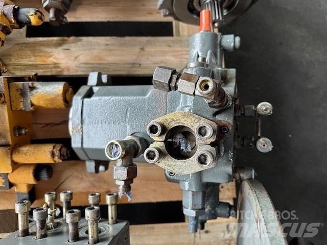 Liebherr HMF 75-02 Hydraulika