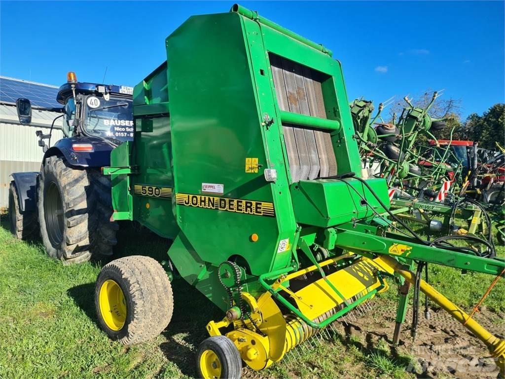 John Deere 590 Prasy zwijające