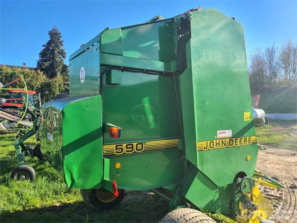 John Deere 590 Prasy zwijające