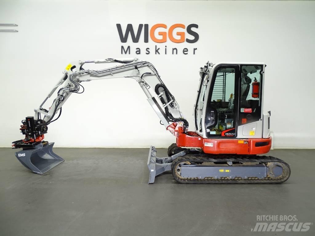 Takeuchi TB 257 FR Minikoparki