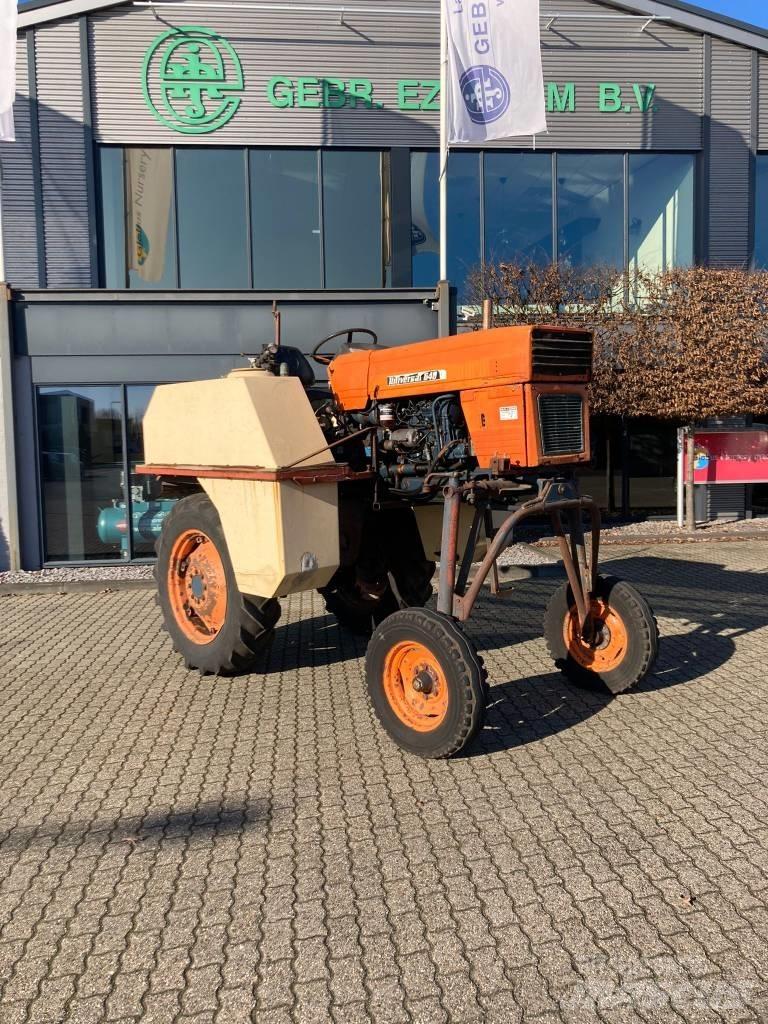 Universal 640V Ciągniki rolnicze