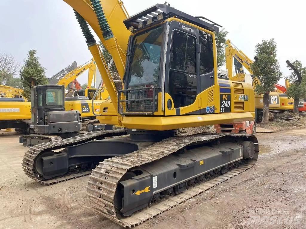 Komatsu PC240-8 Koparki gąsienicowe