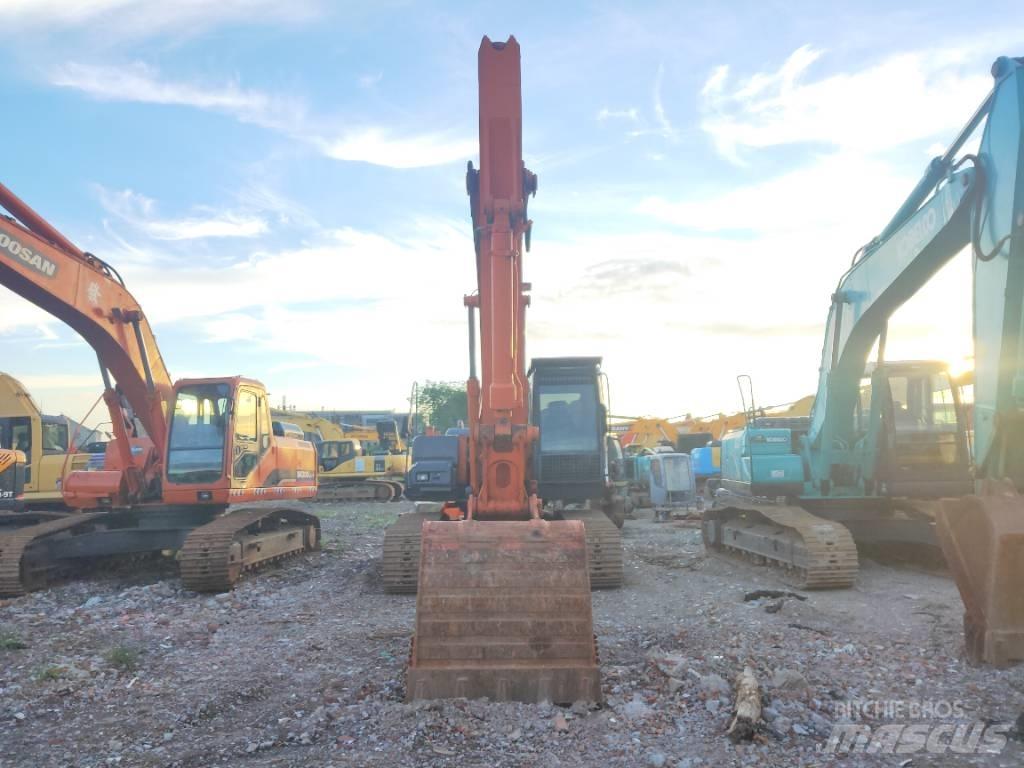 Hitachi ZX 210 Koparki gąsienicowe