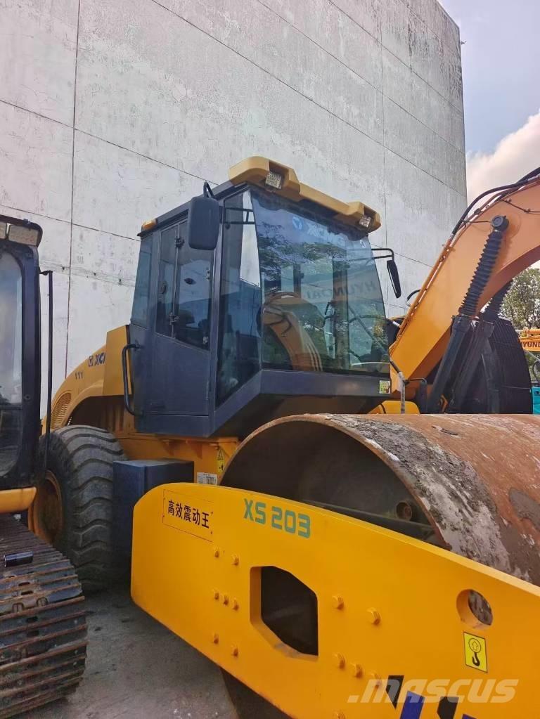 XCMG XS 202 J Walce jednobębnowe