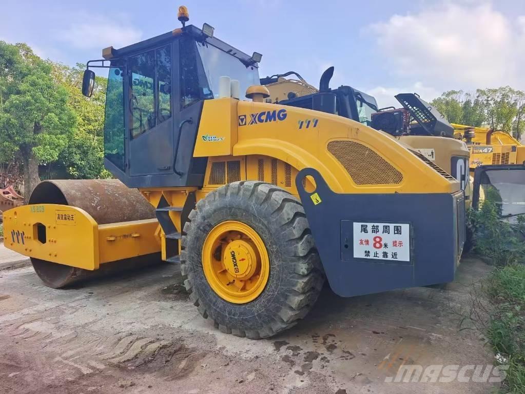XCMG XS 202 J Walce jednobębnowe
