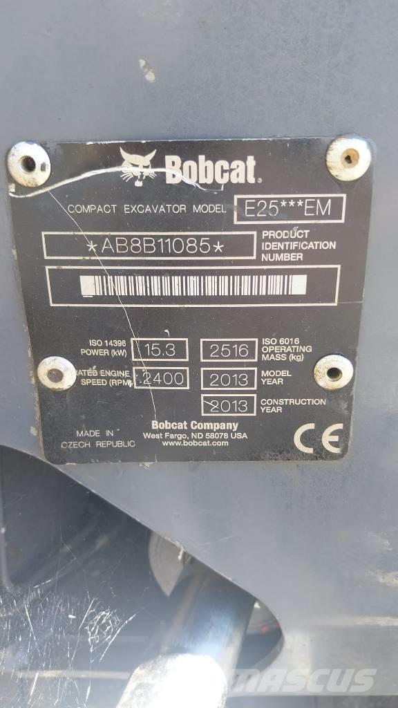 Bobcat E 25 Minikoparki