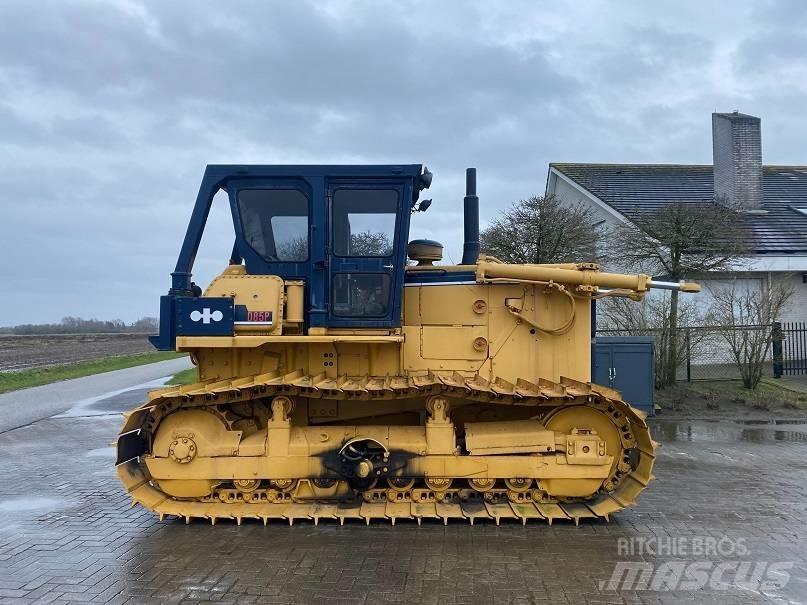 Komatsu D 85 P Spycharki gąsienicowe
