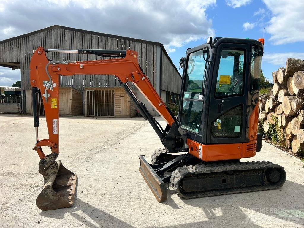 Hitachi ZX 26 U-6 Minikoparki
