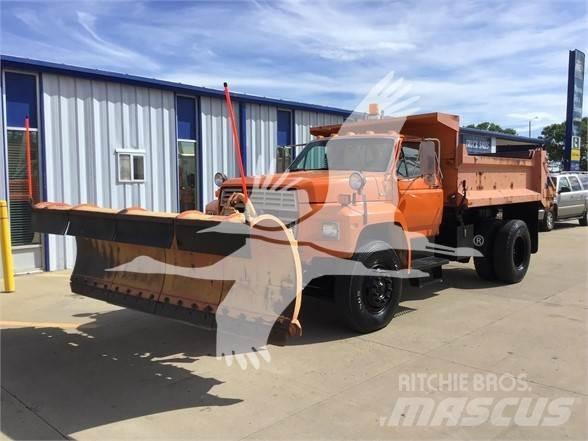 Ford F800 Piaskarki i solarki
