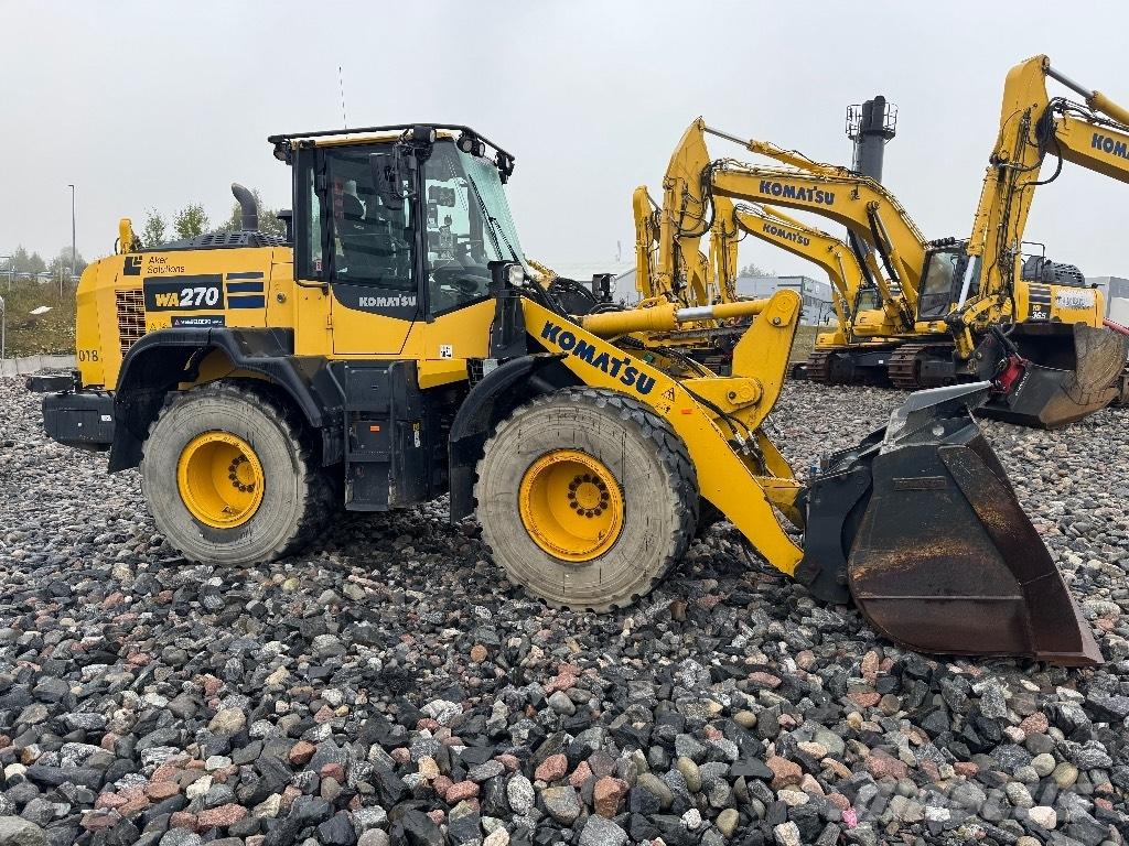 Komatsu WA 270-8 Ładowarki kołowe
