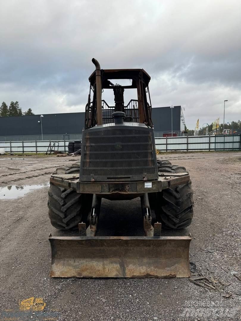 John Deere 1110D Forwardery
