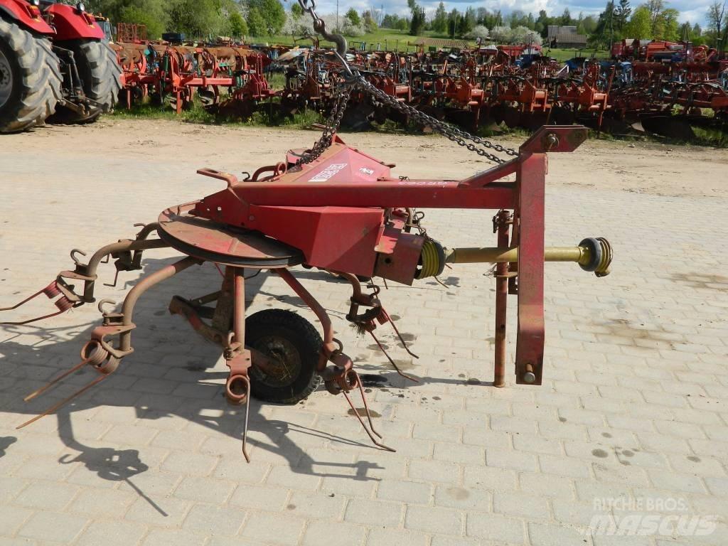 JF CR320 Zgrabiarki i przetrząsacze
