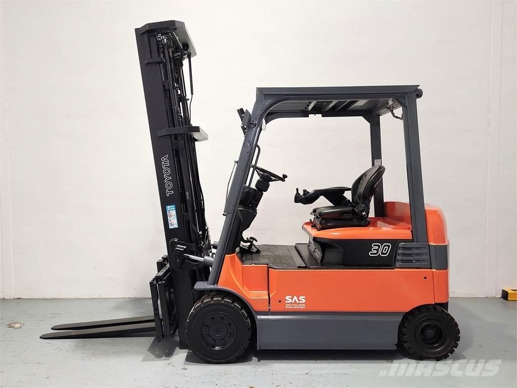 Toyota 7FBMF30 Wózki elektryczne