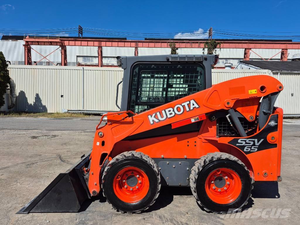 Kubota SSV 65 Ładowarki burtowe