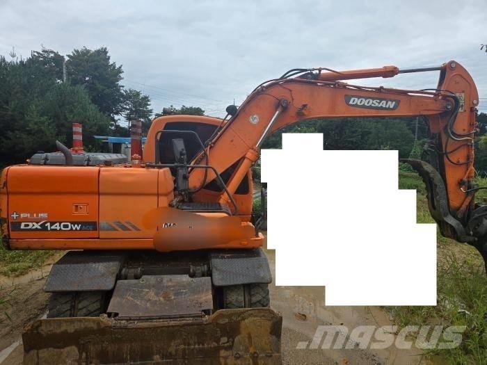 Doosan DX 140 W Koparki kołowe