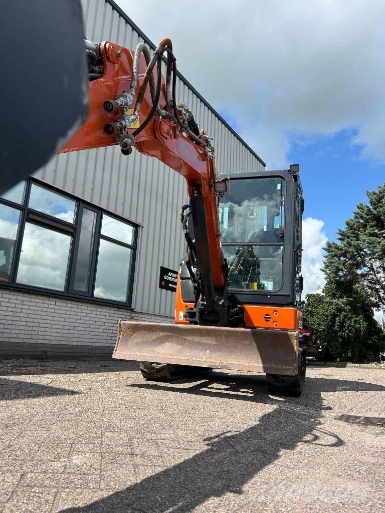 Hitachi ZX33U-6 Minikoparki