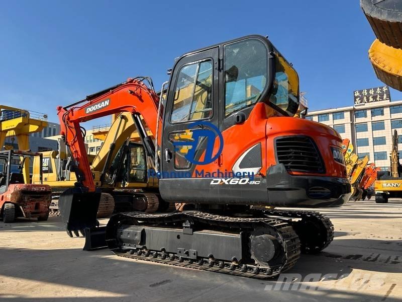 Doosan DX 60 Koparki gąsienicowe