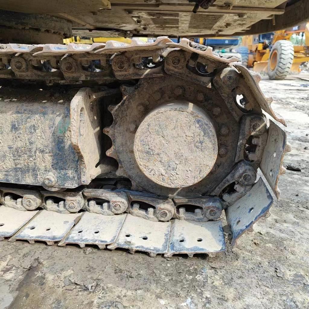 CAT 306 Minikoparki